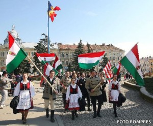 image-2008-03-15-2583199-70-maghiarii-din-romania-isi-sarbatoresc-ziua-nationala